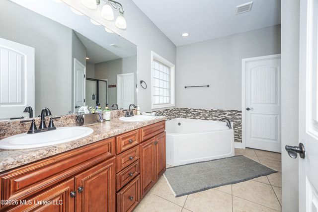 1019 Cardinal Cove, Ocean Springs, MS 39564