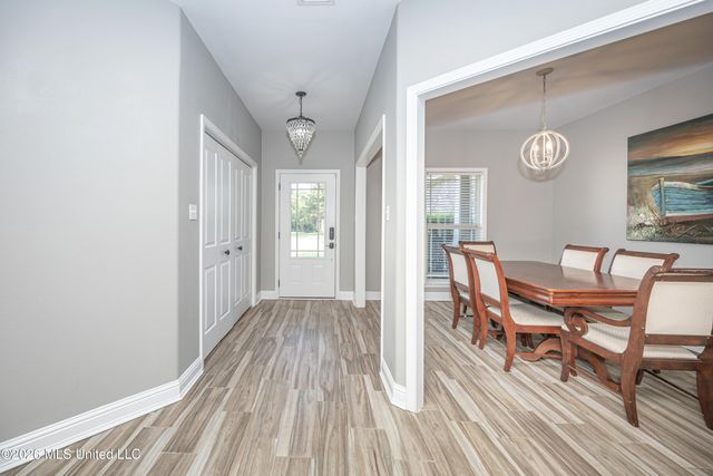1019 Cardinal Cove, Ocean Springs, MS 39564