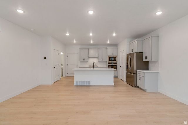 30 S MOONLIT RD, Mapleton, UT 84664