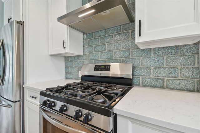 340 MEHLENBACHER ROAD, Belleair, FL 33756