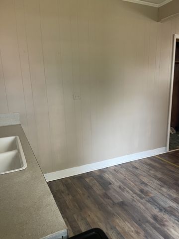 138 S Main St, Cornersville, TN 37047