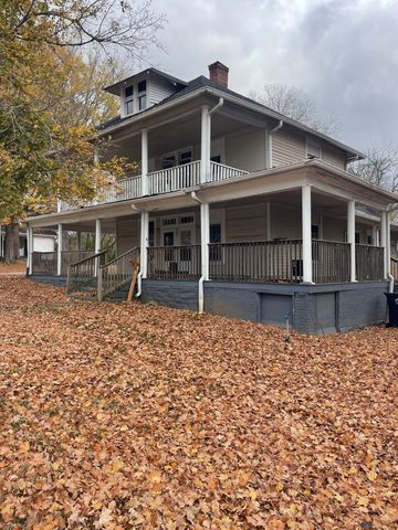 138 S Main St, Cornersville, TN 37047