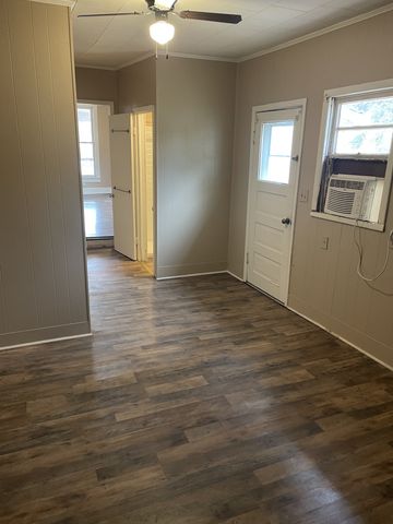 138 S Main St, Cornersville, TN 37047