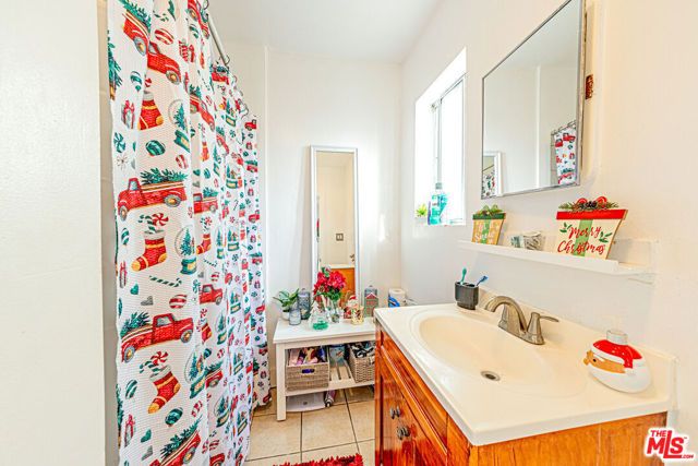 1618 S Burnside Avenue, Los Angeles, CA 90019