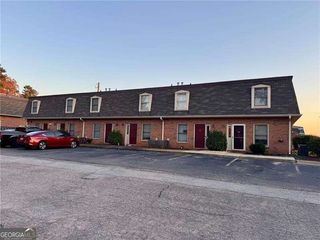 3925 Mountain View Road, Oakwood, GA 30566