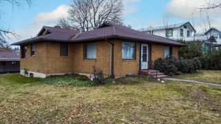 645,645 1/2 NE Maple St, Pullman, WA 99163