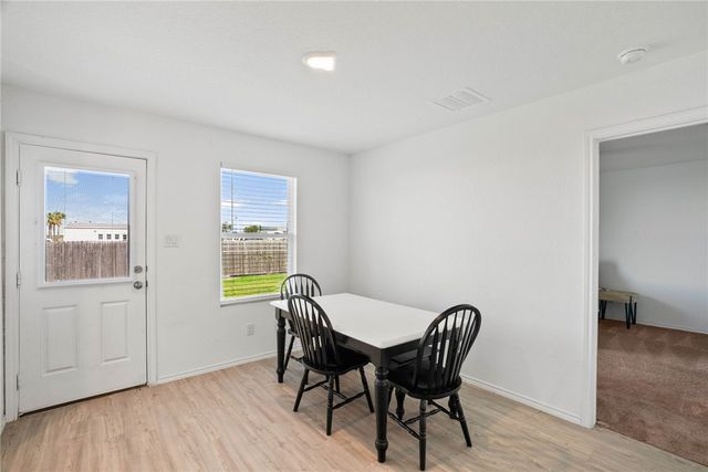 3105 Corvette Dr, Robstown, TX 78380