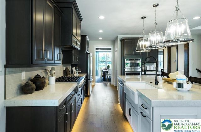 5401 Red Oak Drive, Upper Saucon Twp, PA 18049