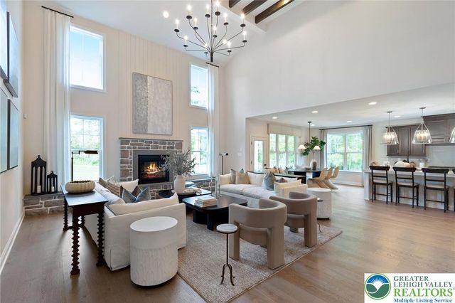 5401 Red Oak Drive, Upper Saucon Twp, PA 18049