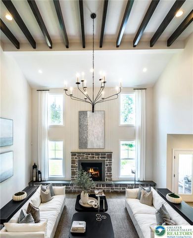 5401 Red Oak Drive, Upper Saucon Twp, PA 18049