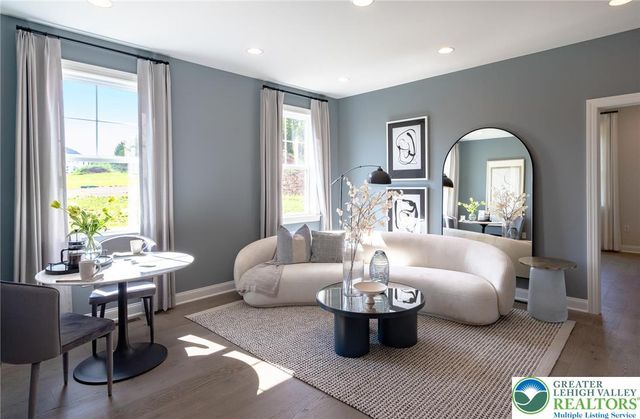 5401 Red Oak Drive, Upper Saucon Twp, PA 18049