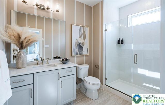 5401 Red Oak Drive, Upper Saucon Twp, PA 18049