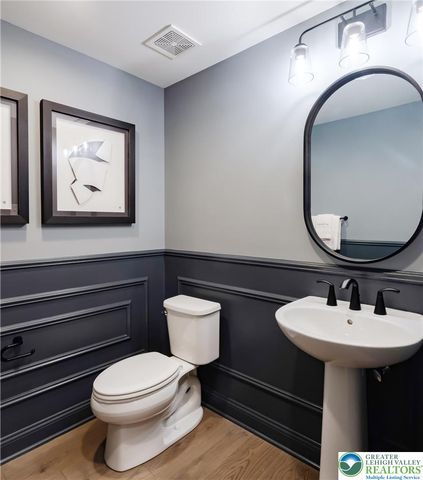 5401 Red Oak Drive, Upper Saucon Twp, PA 18049