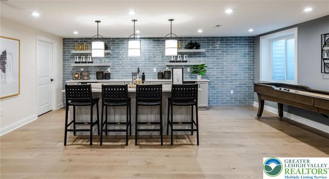 5401 Red Oak Drive, Upper Saucon Twp, PA 18049