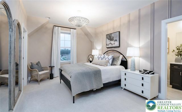 5401 Red Oak Drive, Upper Saucon Twp, PA 18049