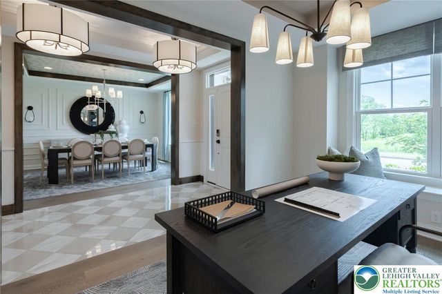 5401 Red Oak Drive, Upper Saucon Twp, PA 18049