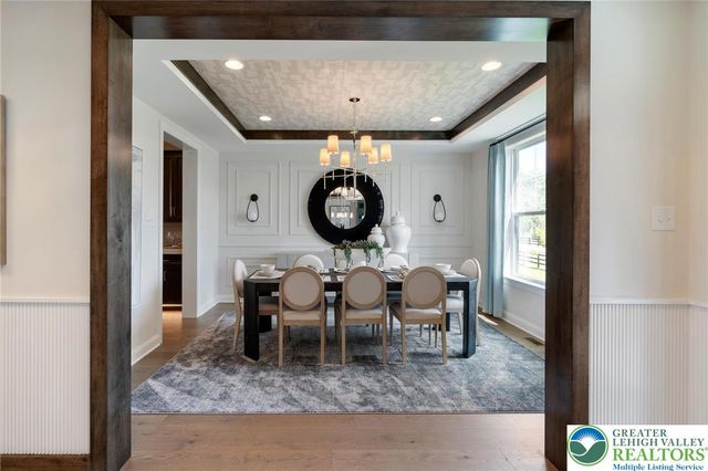 5401 Red Oak Drive, Upper Saucon Twp, PA 18049