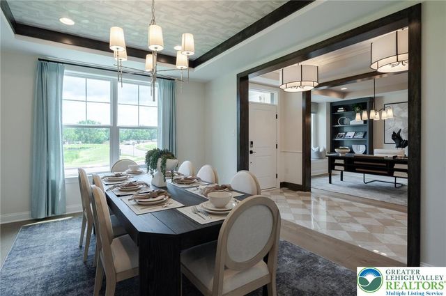 5401 Red Oak Drive, Upper Saucon Twp, PA 18049