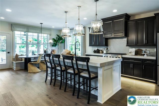 5401 Red Oak Drive, Upper Saucon Twp, PA 18049