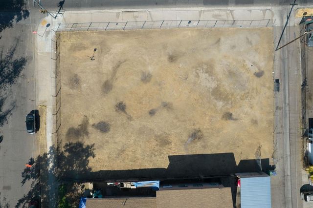 704 N Fresno Street, Fresno, CA 93701