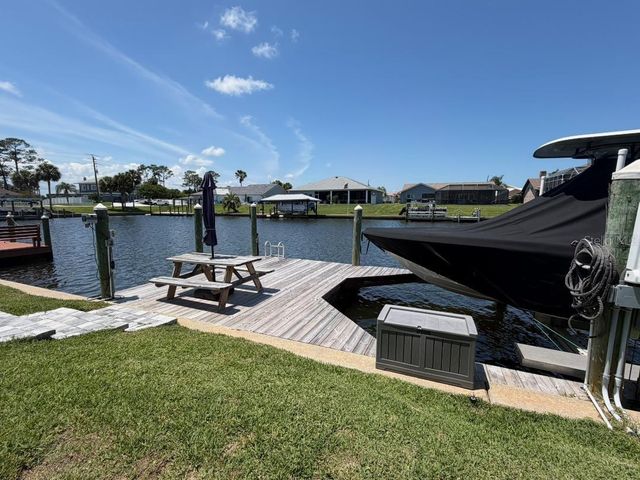 7 CEDARFORD COURT, Palm Coast, FL 32137