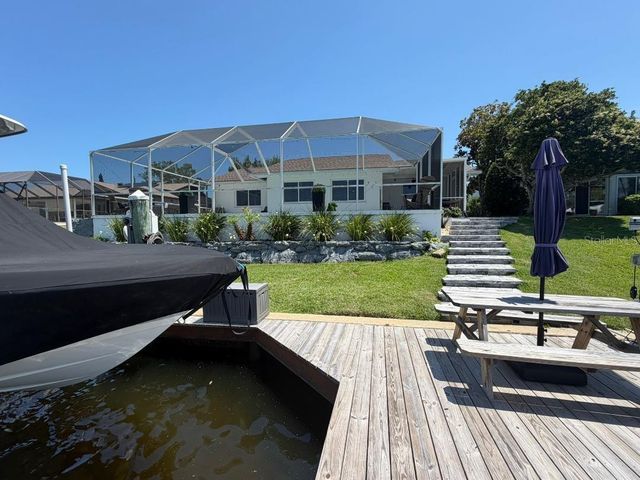 7 CEDARFORD COURT, Palm Coast, FL 32137