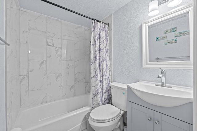741 W 10th Street, Riviera Beach, FL 33404