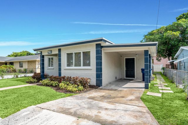 741 W 10th Street, Riviera Beach, FL 33404