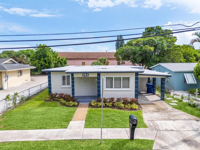 741 W 10th Street, Riviera Beach, FL 33404