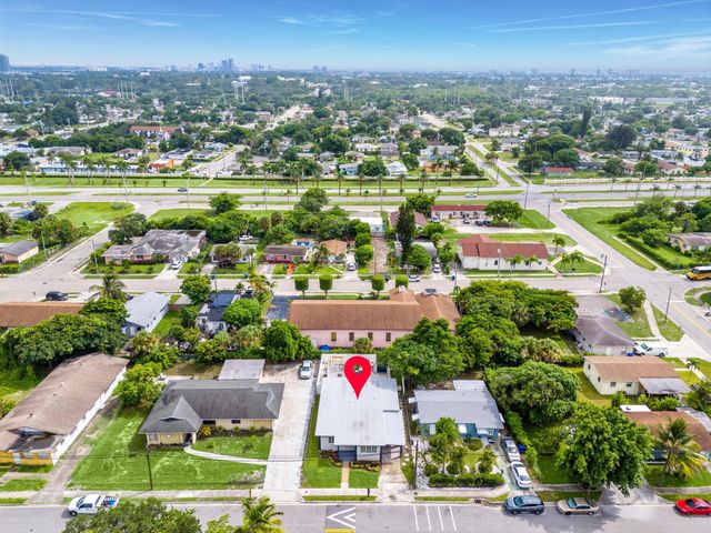741 W 10th Street, Riviera Beach, FL 33404