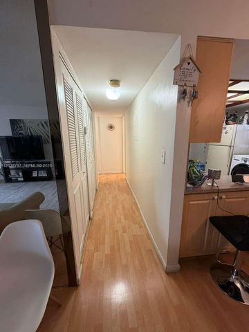 8775 Park Blvd 318, Miami, FL 33172