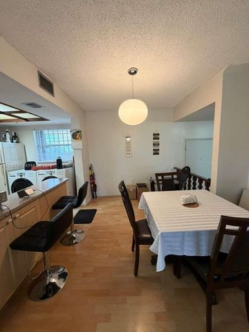 8775 Park Blvd 318, Miami, FL 33172