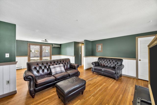 43 Captain Daniel Road, South Yarmouth, MA 02664