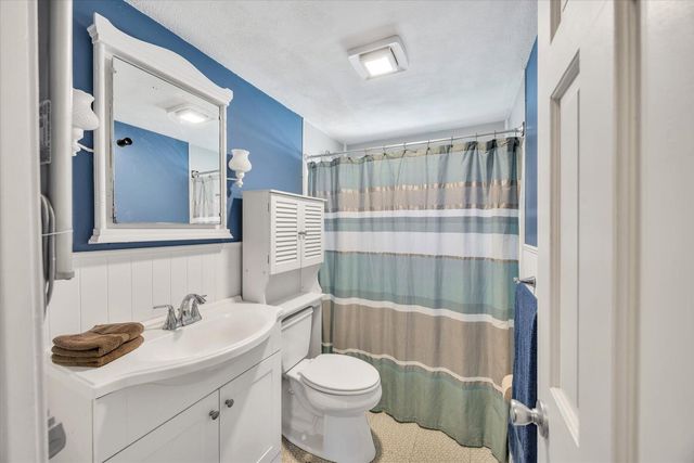 43 Captain Daniel Road, South Yarmouth, MA 02664