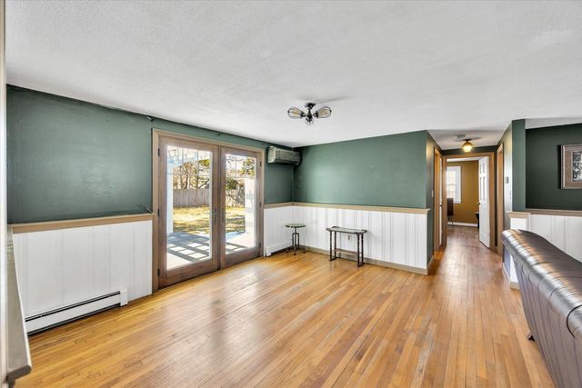 43 Captain Daniel Road, South Yarmouth, MA 02664