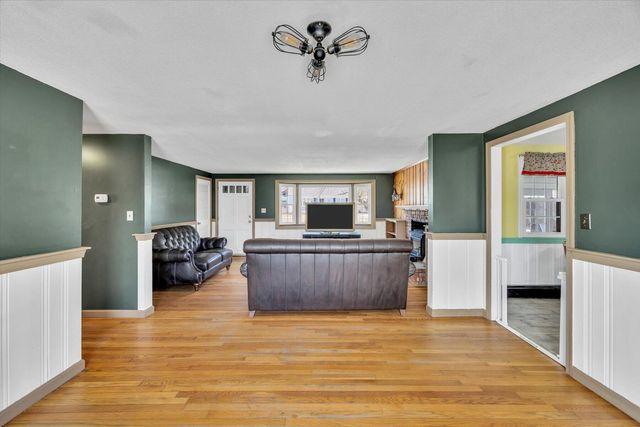 43 Captain Daniel Road, South Yarmouth, MA 02664