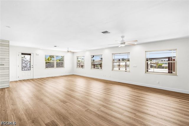 2272 York RD, St James City, FL 33956