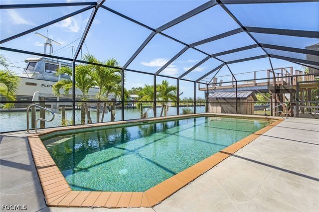 2272 York RD, St James City, FL 33956