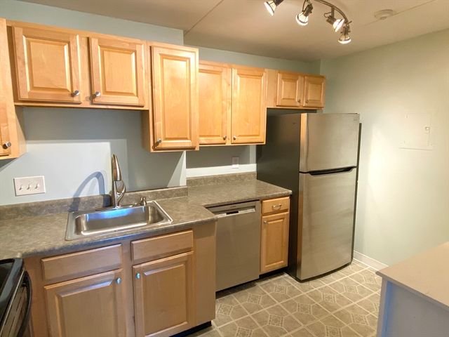 573 Broad Street 335, Weymouth, MA 02189