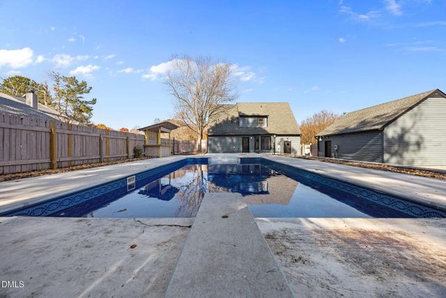 543 Lori Lane, Winston Salem, NC 27127