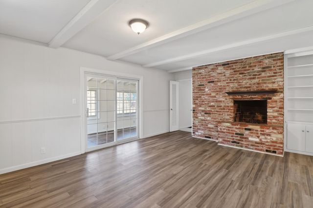 2800 Stafford Way, Sacramento, CA 95821