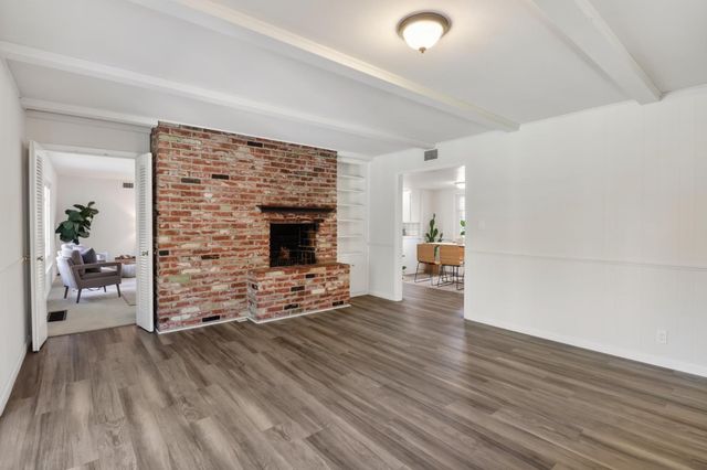 2800 Stafford Way, Sacramento, CA 95821