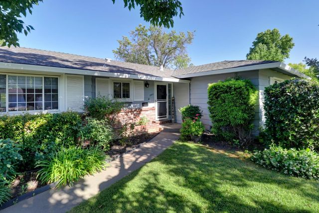 2800 Stafford Way, Sacramento, CA 95821