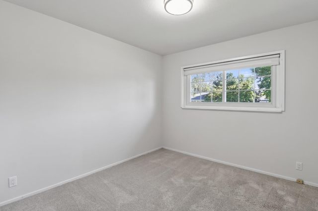 2800 Stafford Way, Sacramento, CA 95821