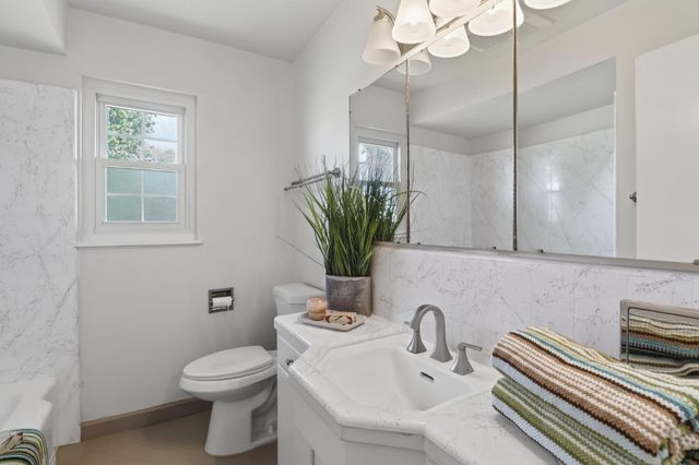 2800 Stafford Way, Sacramento, CA 95821
