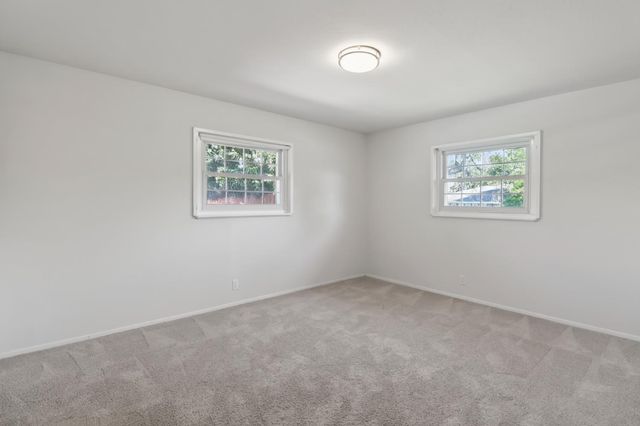 2800 Stafford Way, Sacramento, CA 95821