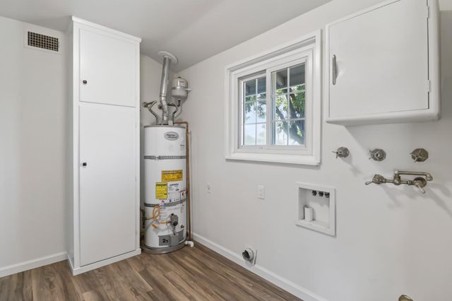 2800 Stafford Way, Sacramento, CA 95821