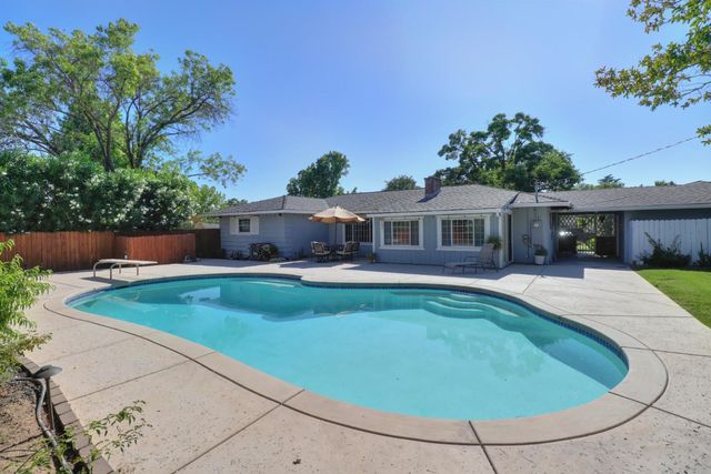 2800 Stafford Way, Sacramento, CA 95821