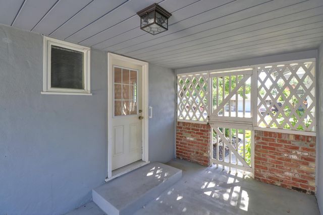 2800 Stafford Way, Sacramento, CA 95821