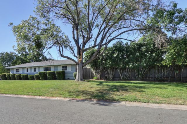 2800 Stafford Way, Sacramento, CA 95821